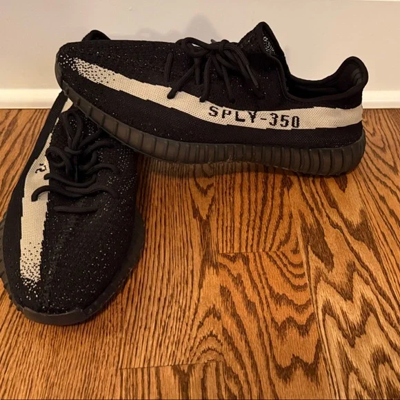 Yeezy 350 V2 Oreo Sneakers Mens sz. 14.5 - Picture 2 of 8